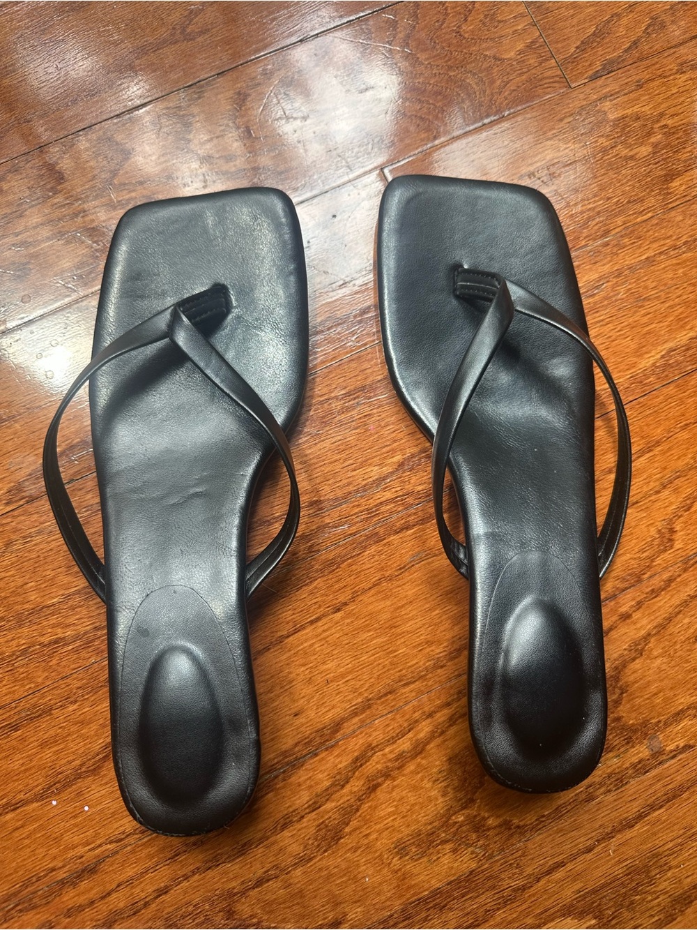 Black Square-Toe Minimalist Flip Sandals Size 10 NWT